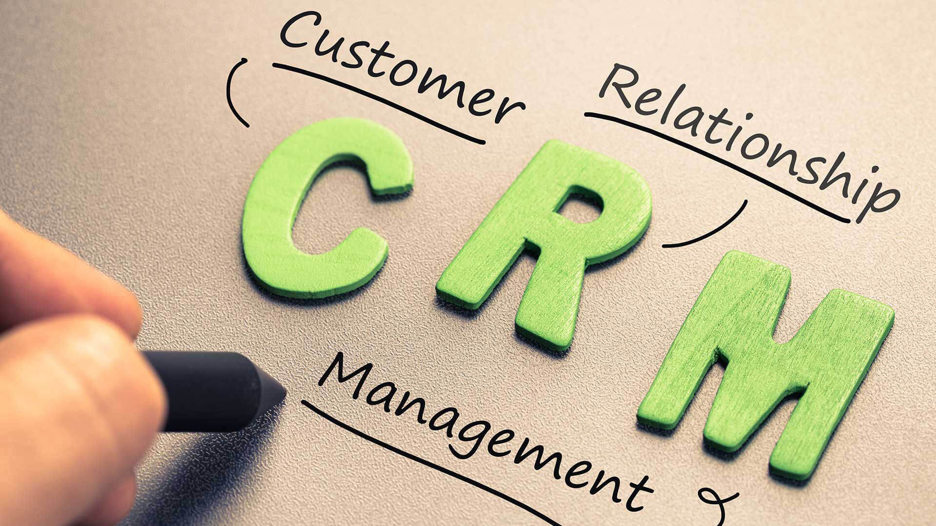 Lý do doanh nghiệp cần triển khai crm