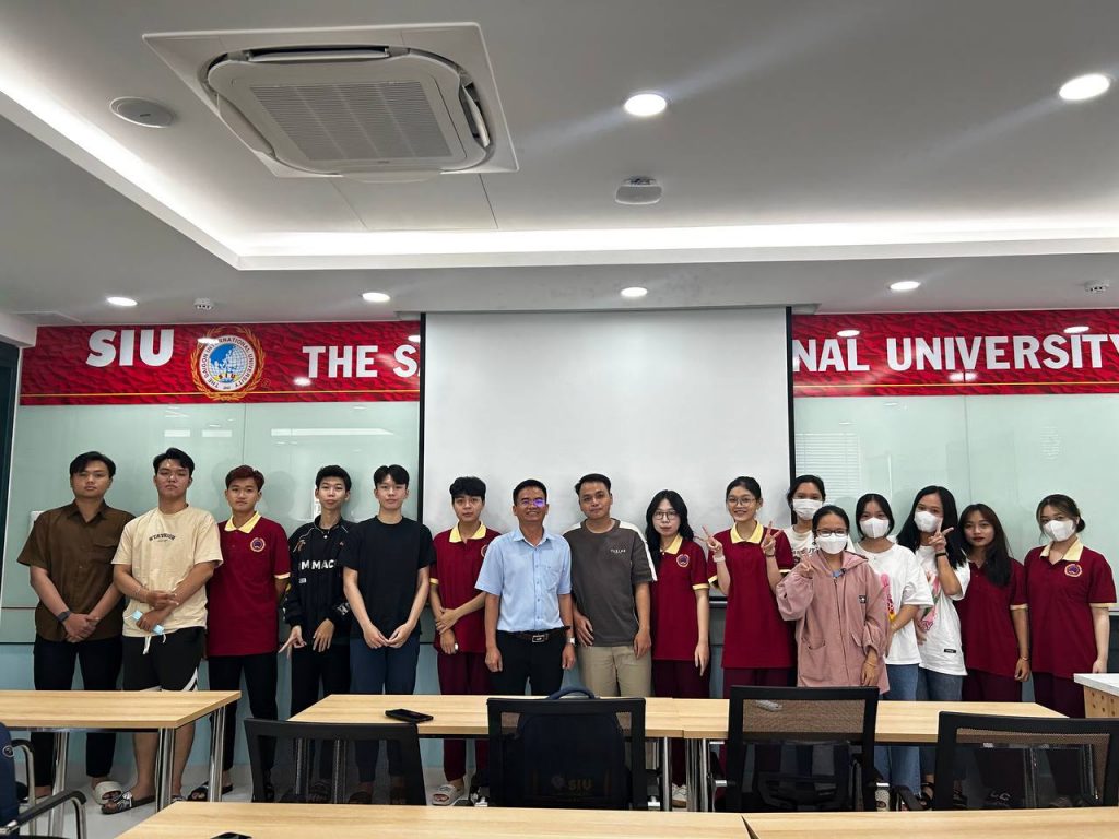 CRMOnline chia sẻ CRM tại trường Đại học Quốc tế Sài Gòn (SIU)