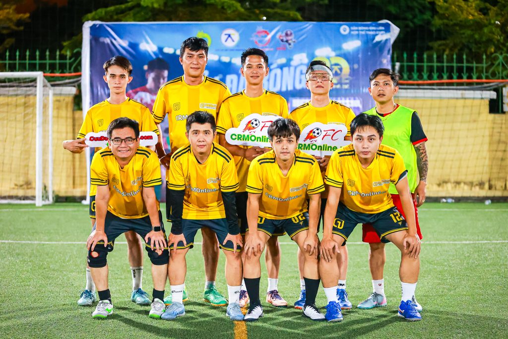 Trận Giao Hữu Bóng Đá Sôi Nổi Giữa CCTV HCM FC và CRMOnline FC